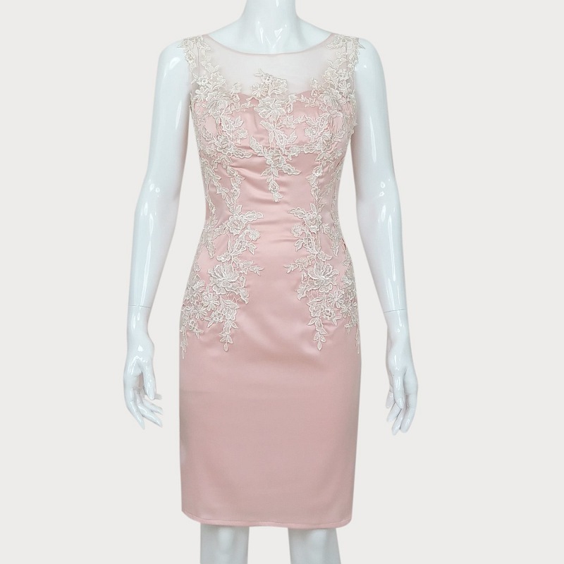 RÓŻOWA SUKIENKA Z KORONKĄ D2-131