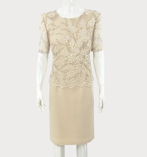 ELEGANCKA SUKIENKA Z KORONKĄ   D2-327