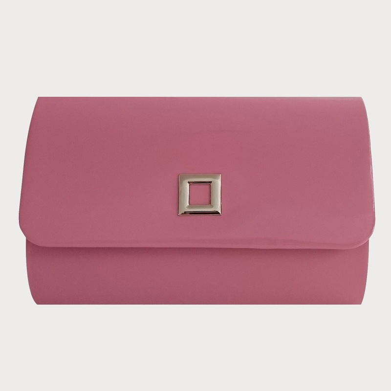 Różowa lakierowana torebka z geometryczną klamrą ze skóry ekologicznej D10-35