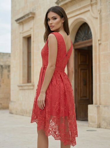 ASYMETRYCZNA SUKIENKA KORONKOWA