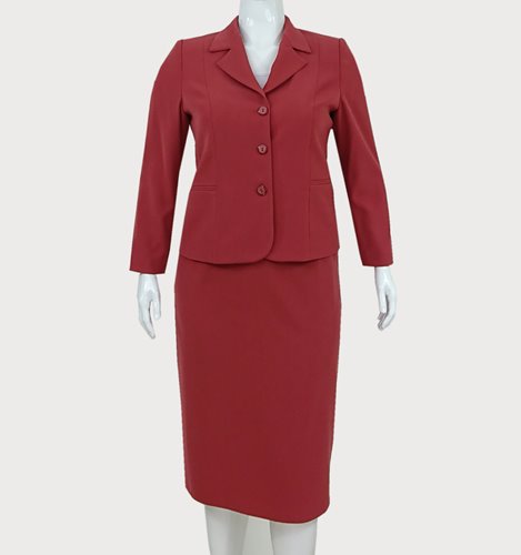 Kostium plus size bordowy z klasycznym kołnierzem D14-P11