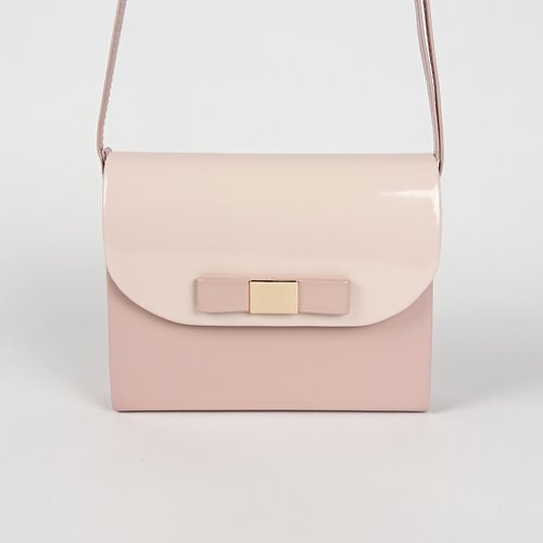 Różowa lakierowana torebka z kokardką ze skóry ekologicznej D10-133