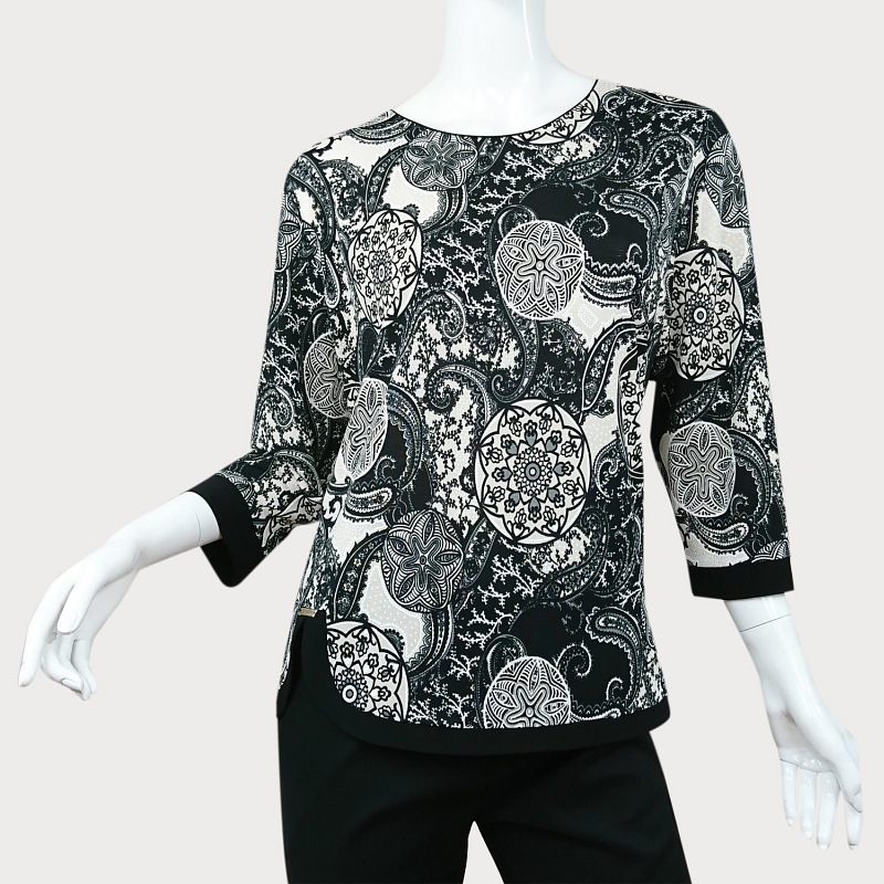 CZARNA BLUZKA WZORZYSTA D11-33