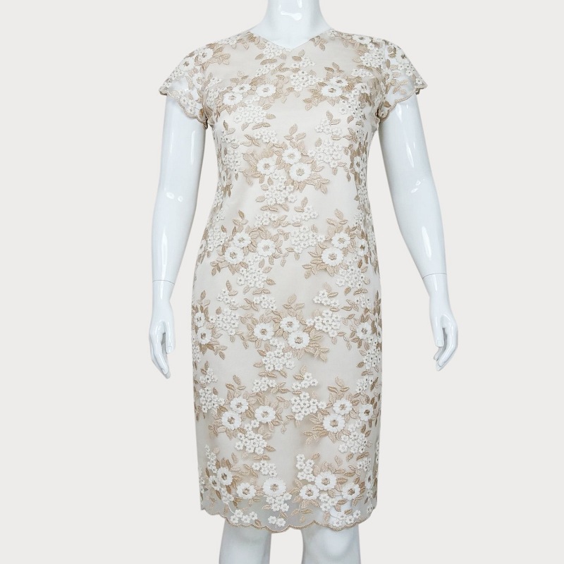 ELEGANCKA SUKIENKA KORONKOWA D2-82