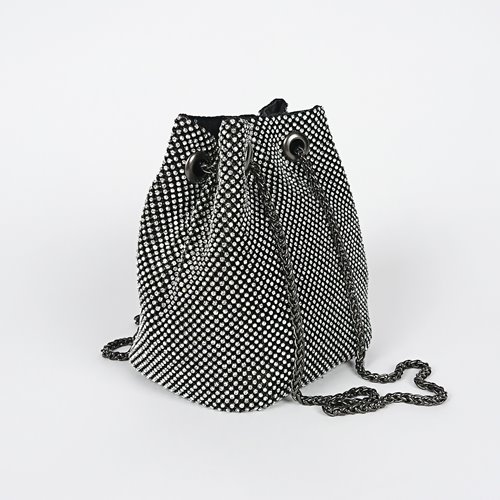 Czarna torebka worek pokryta cyrkoniami z czarnym łańcuszkiem D10-107