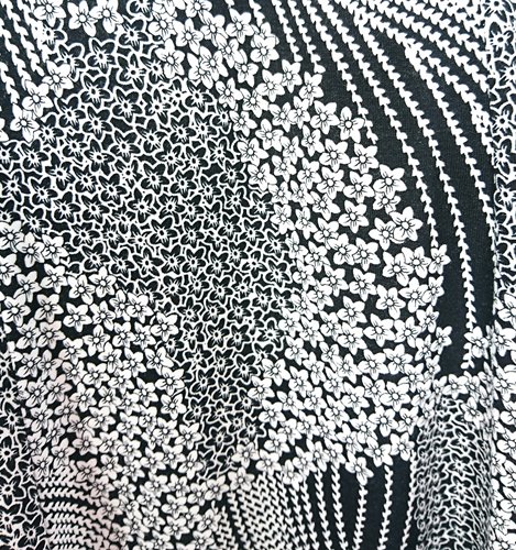 Dzianinowa spódnica plus size o kroju z klinów D16-P38