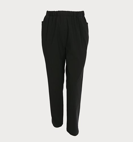 Czarne spodnie plus size z elastyczną gumką w pasie D4-P22