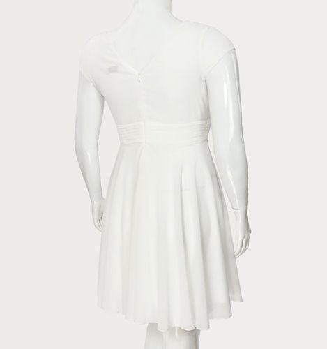 Zwiewna elegancka sukienka plus size D2‑P377