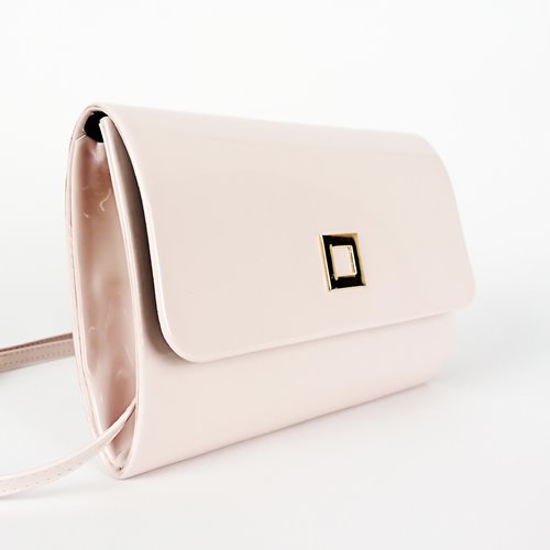 Pudrowa lakierowana torebka ze złotą klamrą ze skóry ekologicznej D10-37