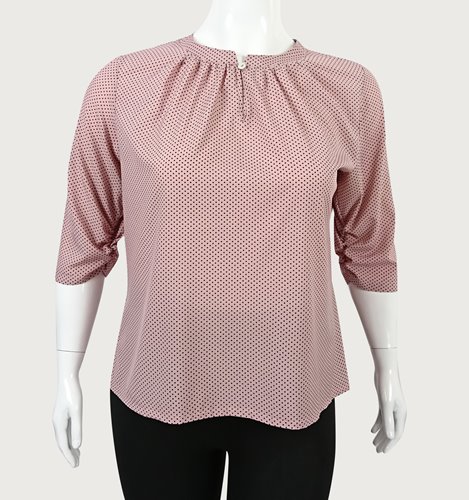 Różowa bluzka w kropeczki plus size D11-P134