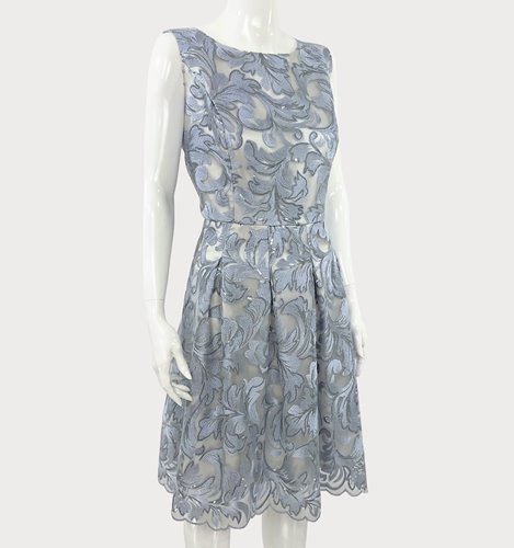 Koronkowa sukienka plus size z podszewką D2‑P329