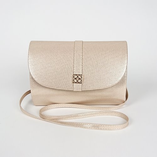 Beżowa torebka z fakturą ze skóry ekologicznej z klamrą D10-113