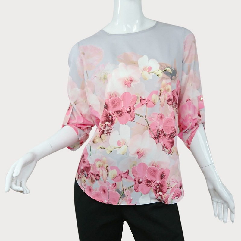 BLUZKA Z KWIATOWYM WZOREM D11-10