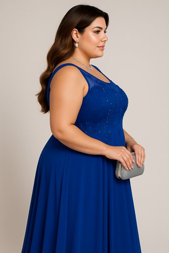 Długa sukienka plus size z koronką D2‑P393