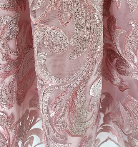 Koronkowa rozkloszowana sukienka plus size D2‑P330