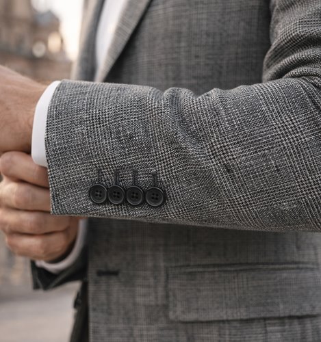 SZARA MARYNARKA MĘSKA W ELEGANCKĄ DROBNĄ KRATĘ