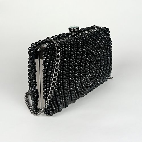 Czarna perłowa torebka z biglem i czarnym łańcuszkiem D10-102