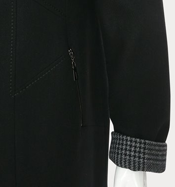 Czarny wełniany płaszcz z kapturem plus size D19-P8