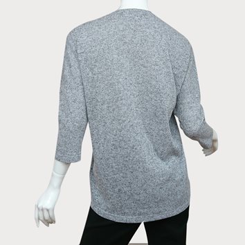 BLUZKA Z GEOMETRYCZNYM WZOREM  D11-84