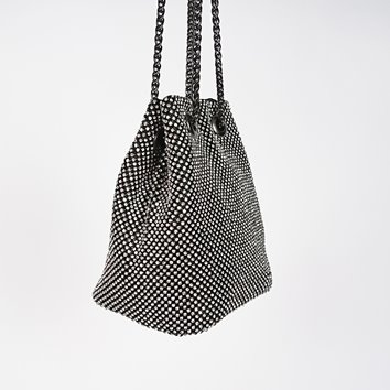 Czarna torebka worek pokryta cyrkoniami z czarnym łańcuszkiem D10-107