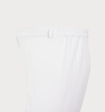 Białe eleganckie spodnie plus size z kantem D4-P24