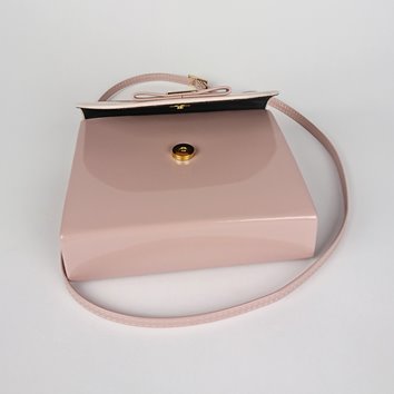 Różowa lakierowana torebka z kokardką ze skóry ekologicznej D10-133