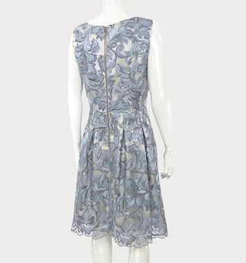 Koronkowa sukienka plus size z podszewką D2‑P329