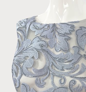 Koronkowa sukienka plus size z podszewką D2‑P329