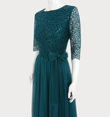 KORONKOWA SUKIENKA Z KORONKĄ I TIULEM  D2-324